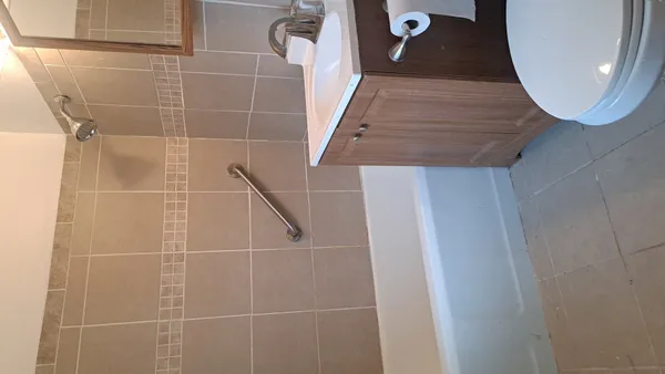 $1,700 | 244 East 92nd Street, Chicago, IL 60619