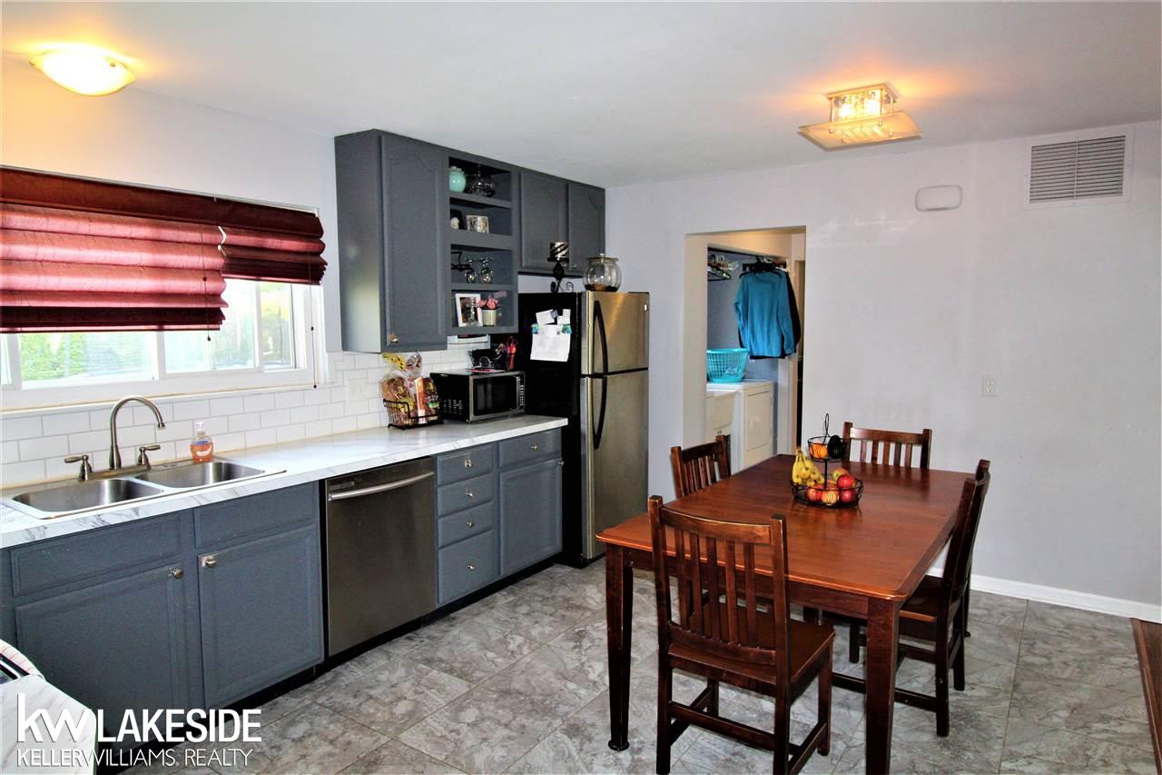 8242 Rondale Drive Utica, MI 48316 - Photo 9 of 22