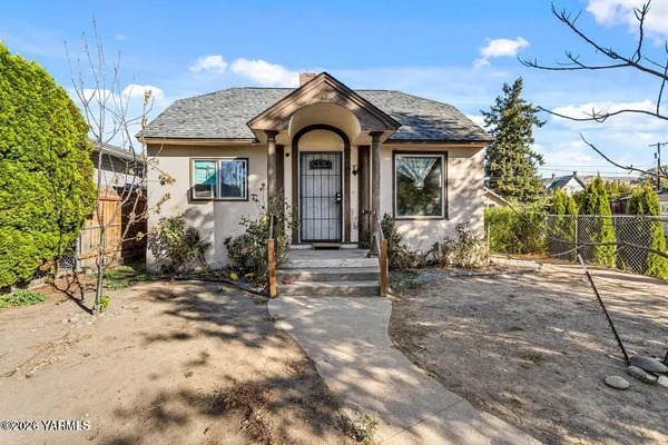 $185,000 | 1215 Cherry Avenue, Yakima, WA 98902