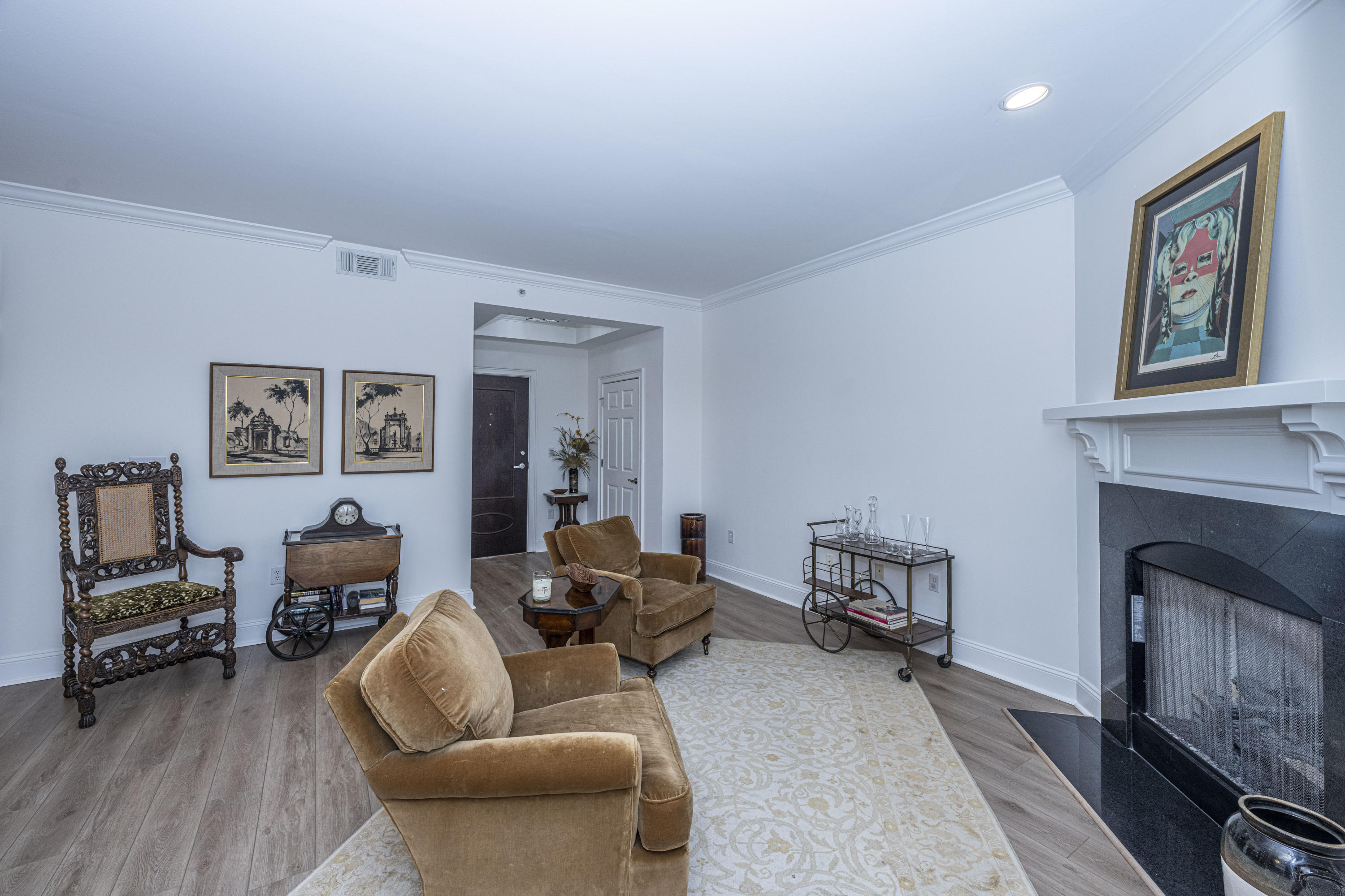 498 Albemarle Road, Unit 513 Charleston, SC 29407 - Photo 6 of 35 DSC_8755