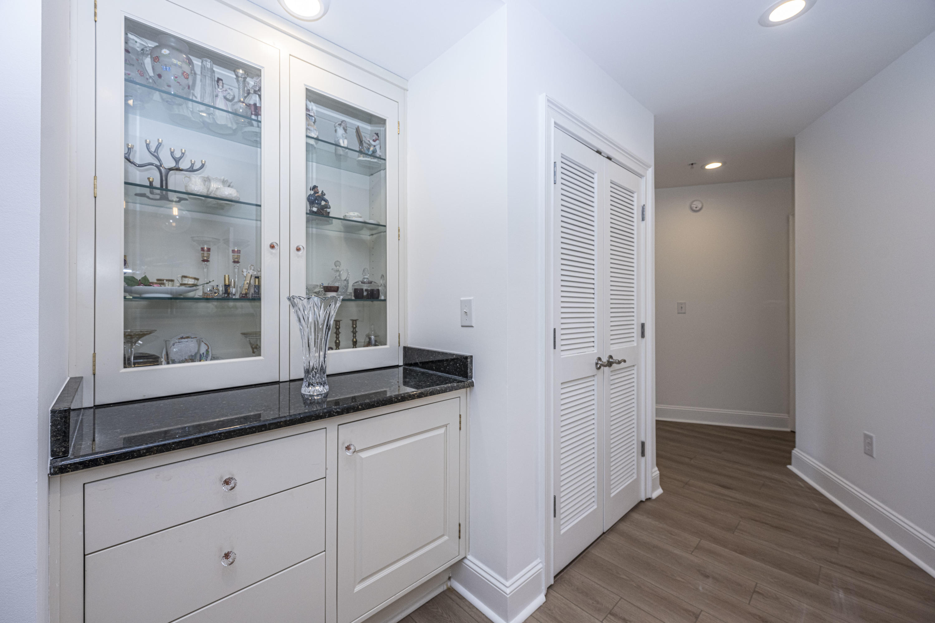 498 Albemarle Road, Unit 513 Charleston, SC 29407 - Photo 7 of 35 DSC_8719