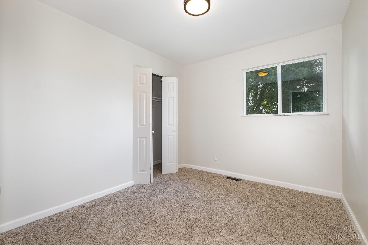 1356 Randomhill Road Cincinnati, OH 45231 - Photo 12 of 16 Gallery Image 12