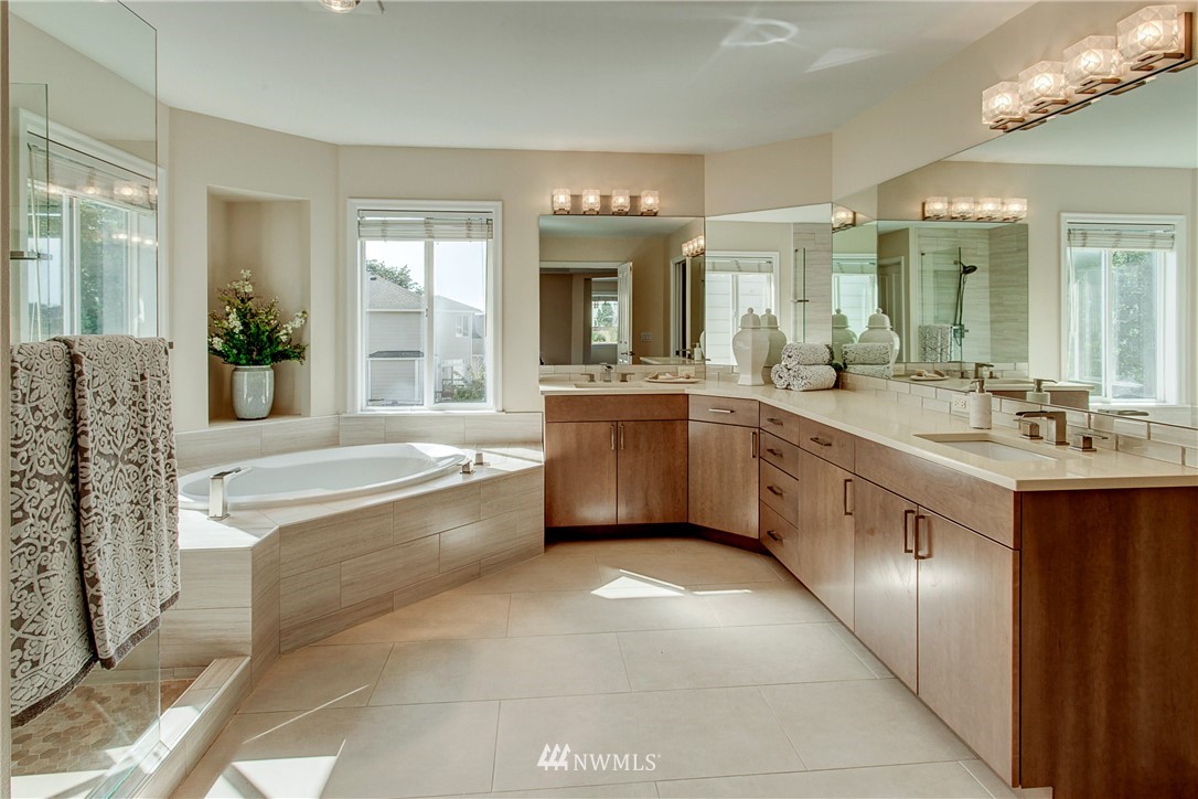3509 Monterey Court Northeast Renton, WA 98056 - Photo 23 of 25 Gallery Image 23