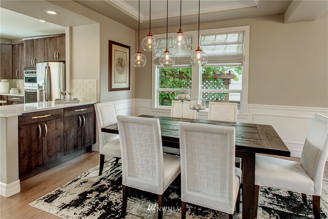 3509 Monterey Court Northeast Renton, WA 98056 - Photo 6 of 25 Gallery Image 6