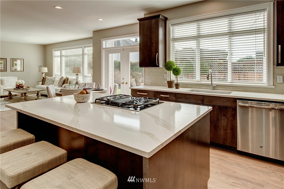 3509 Monterey Court Northeast Renton, WA 98056 - Photo 9 of 25 Gallery Image 9