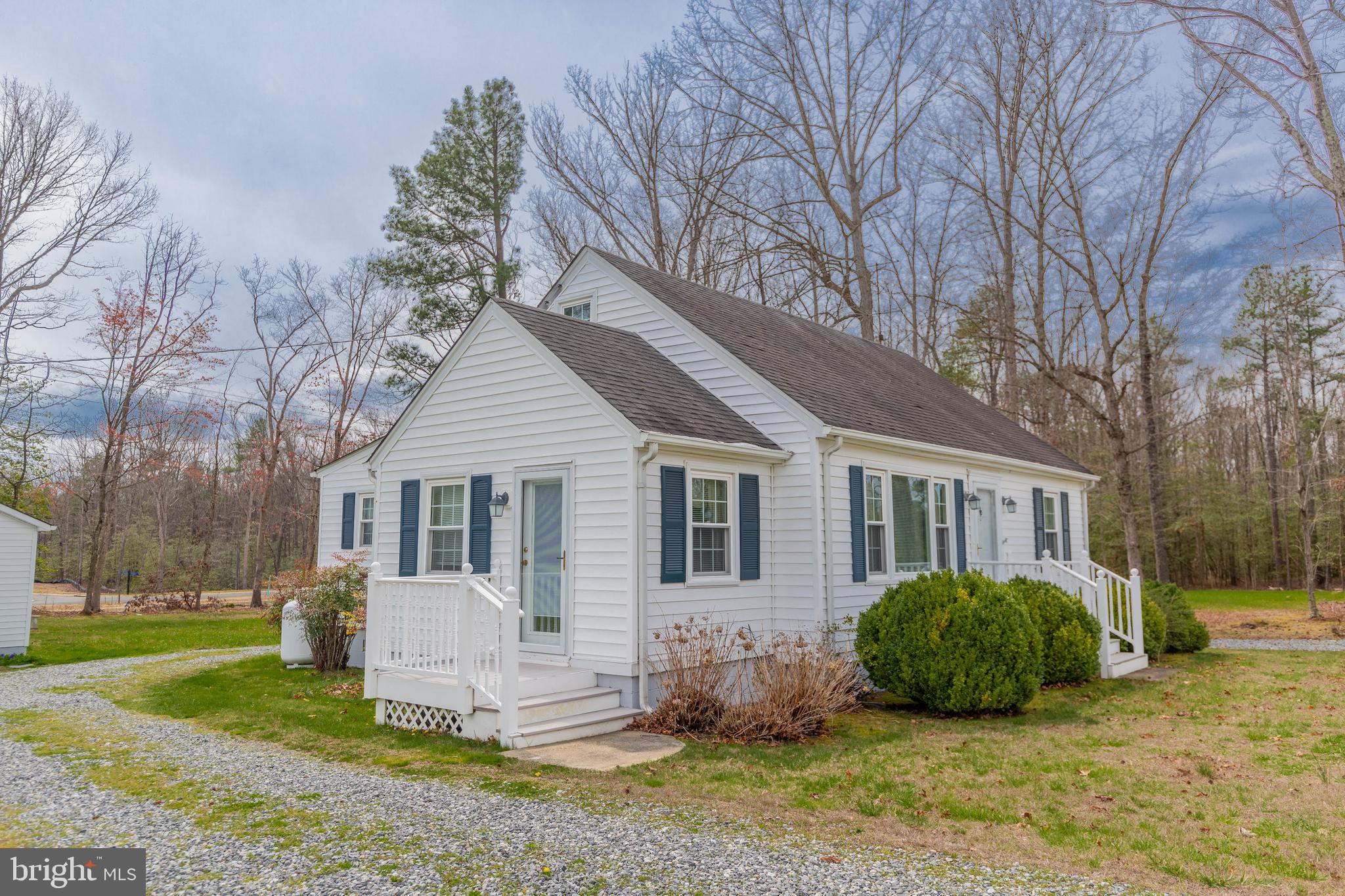 7096 Ladysmith Road Ruther Glen, VA 22546 - Photo 5 of 18