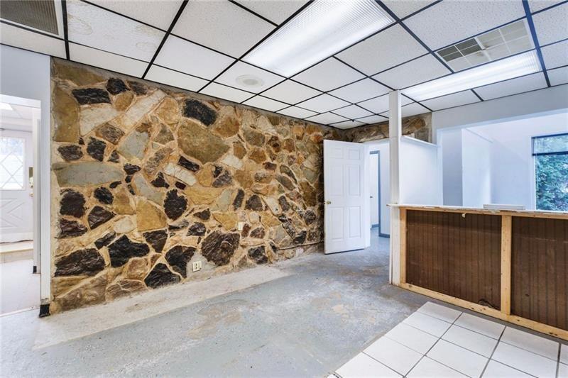 3030 Wilmington Road New Castle, PA 16105 - Photo 12 of 41 a view of bathroom