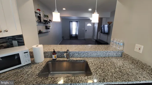 $2,300 | 3 Jack Pine Place, Nottingham, MD 21236