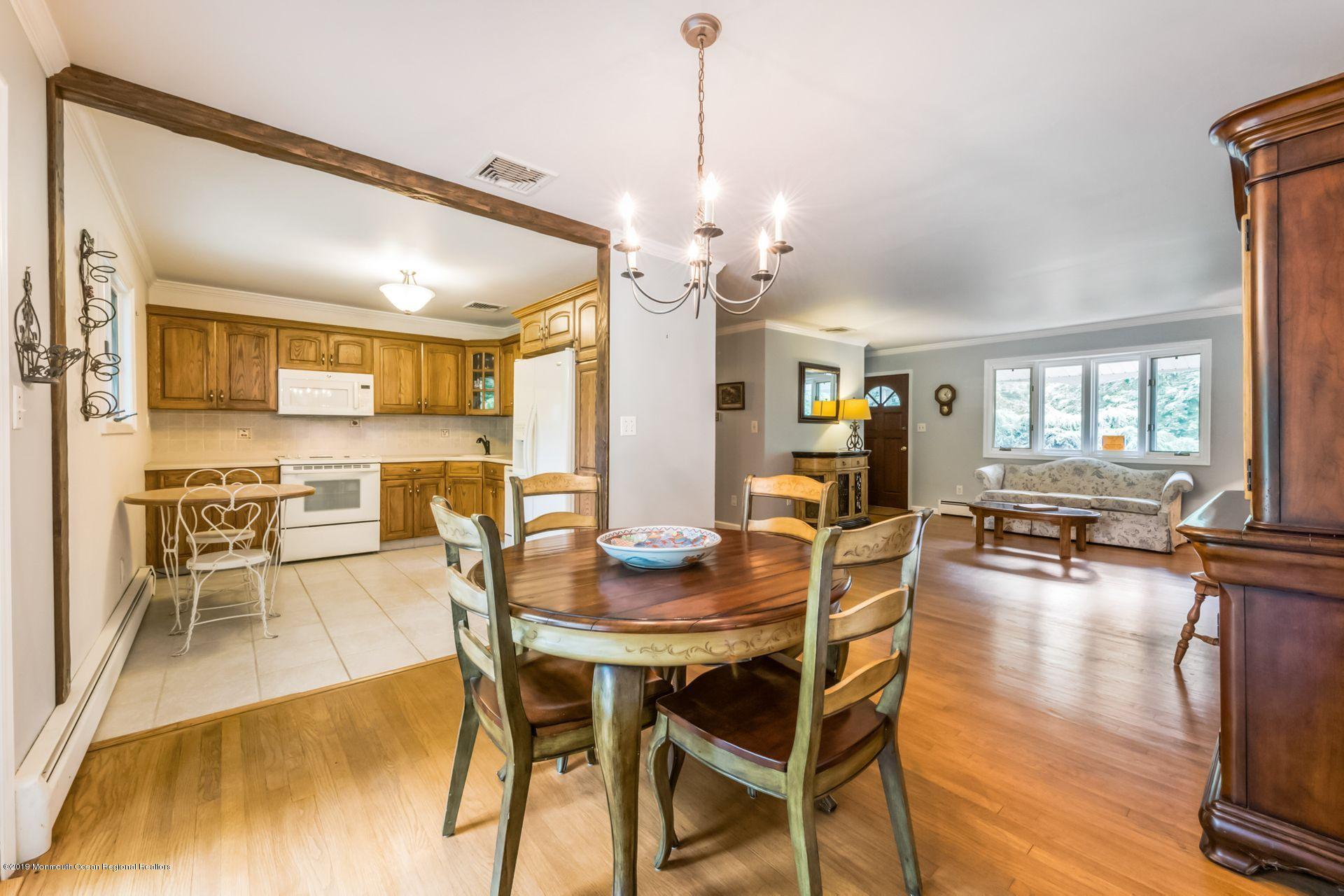 55 Ryan Road Marlboro, NJ 07746 - Photo 11 of 32 11