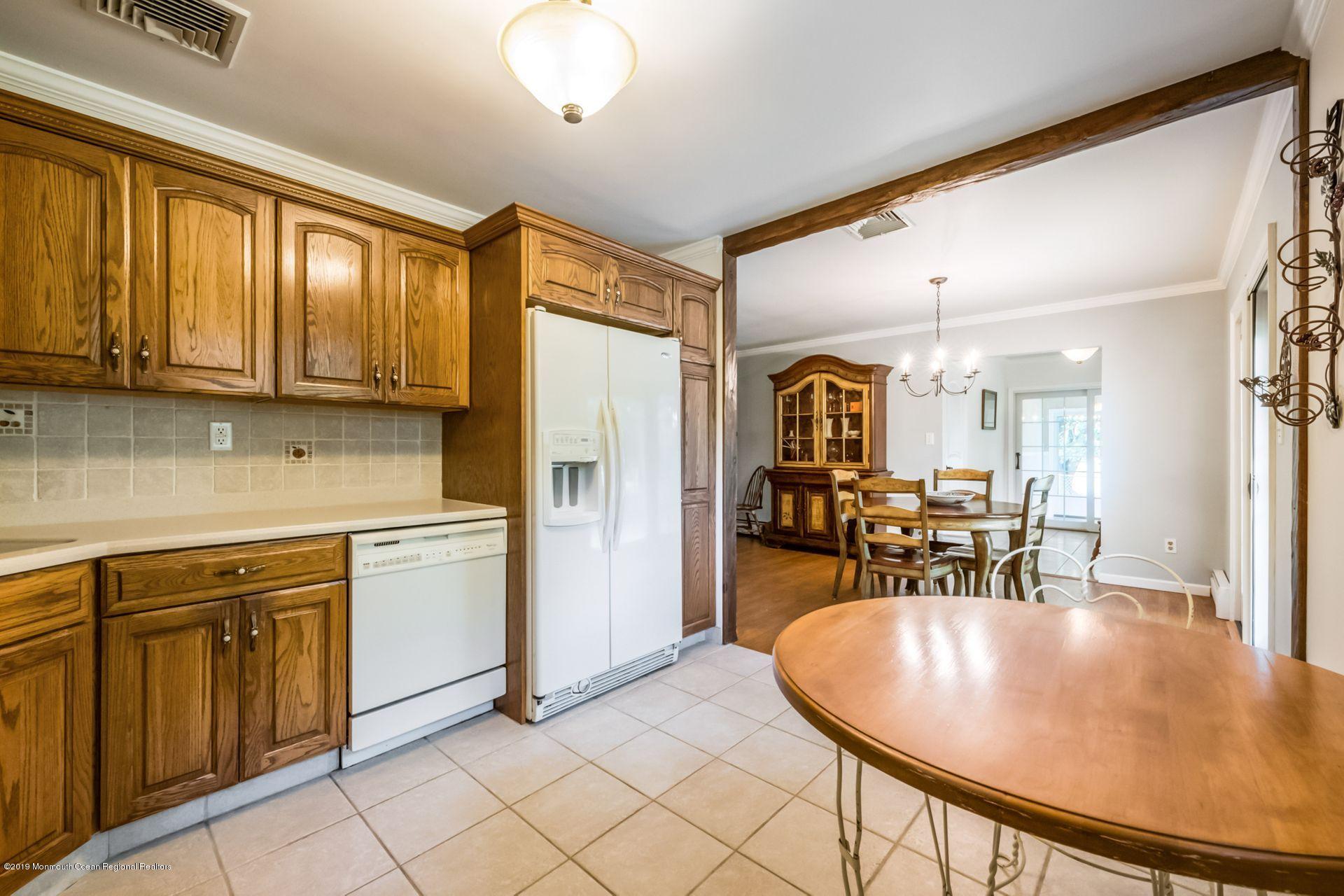 55 Ryan Road Marlboro, NJ 07746 - Photo 15 of 32 15