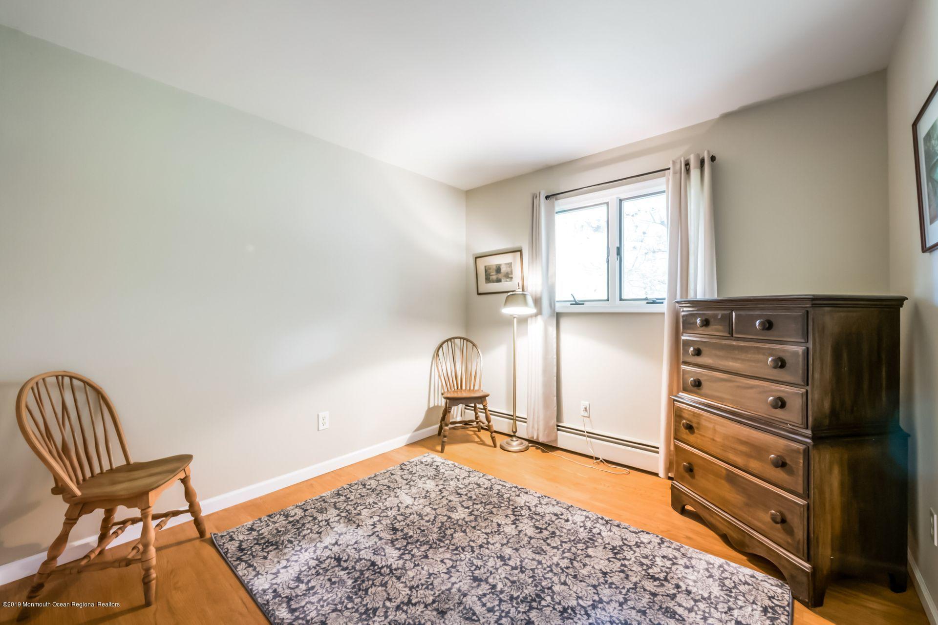 55 Ryan Road Marlboro, NJ 07746 - Photo 20 of 32 20