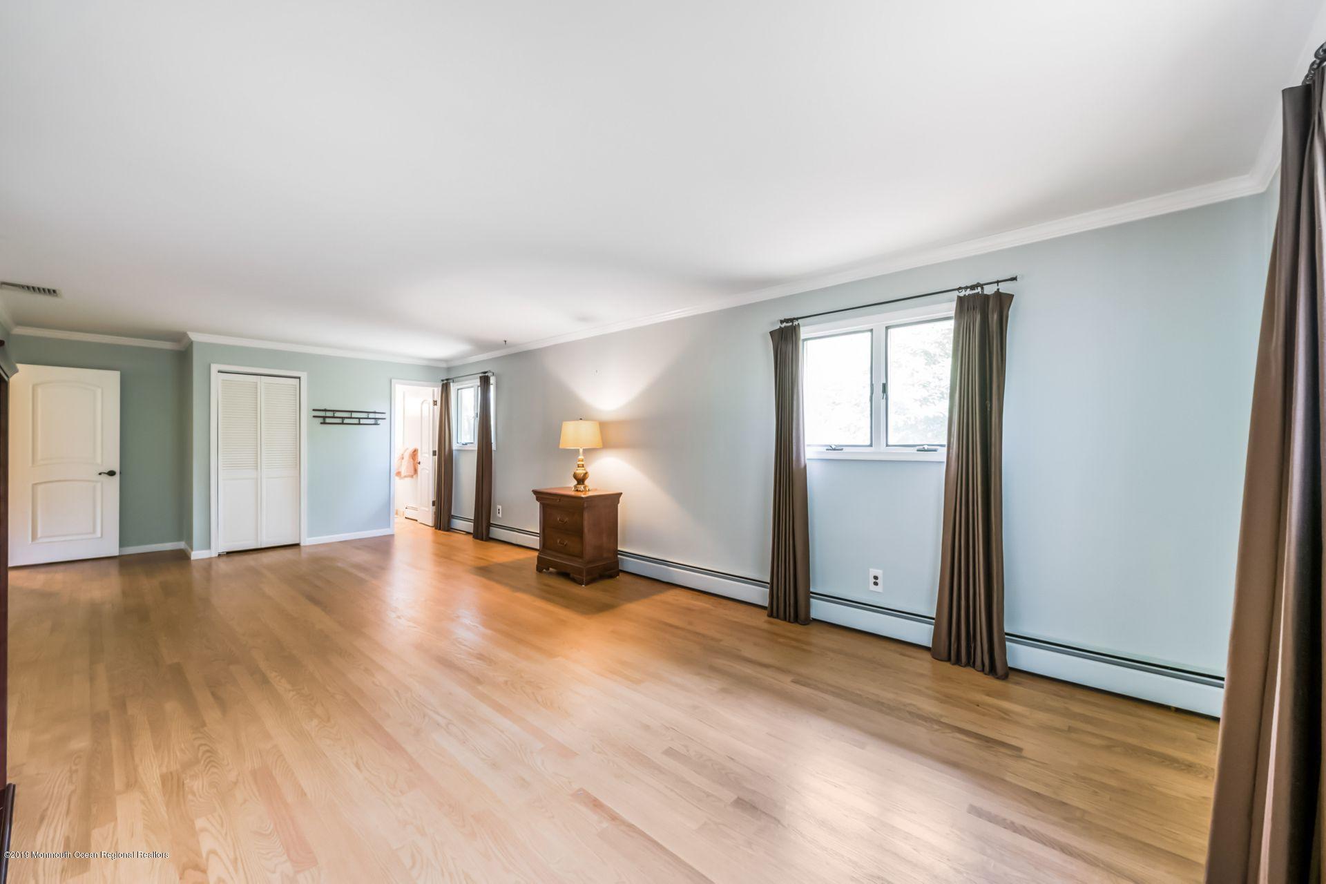 55 Ryan Road Marlboro, NJ 07746 - Photo 25 of 32 24