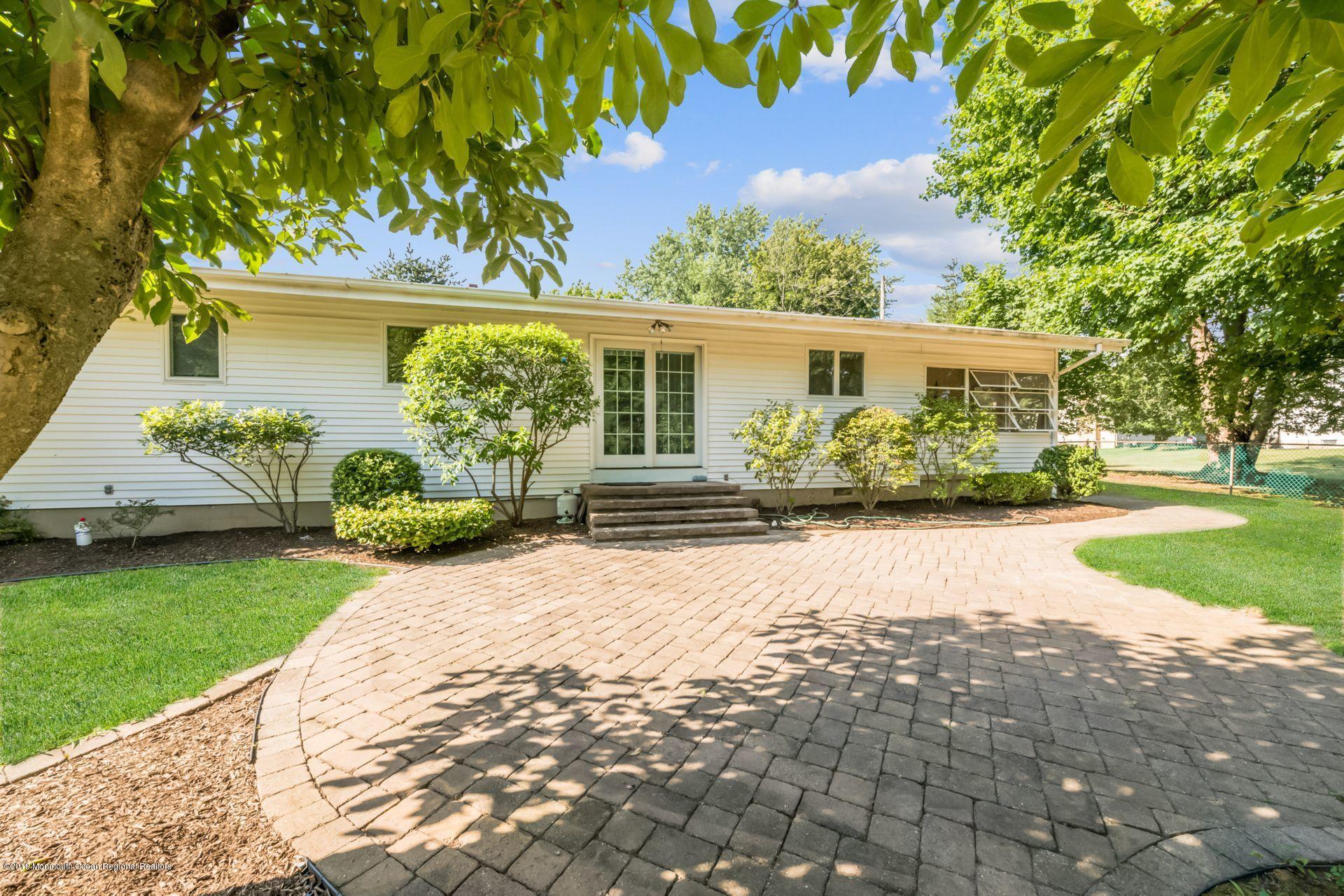 55 Ryan Road Marlboro, NJ 07746 - Photo 28 of 32 28