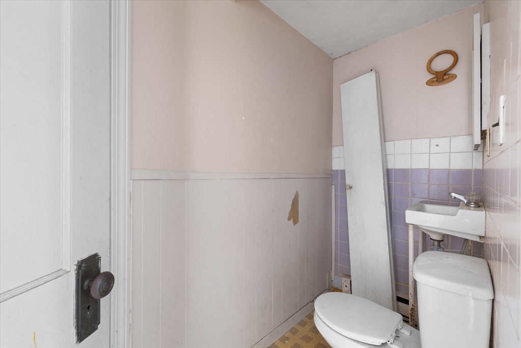 40 Watch Street Rochdale, MA 01542 - Photo 20 of 39