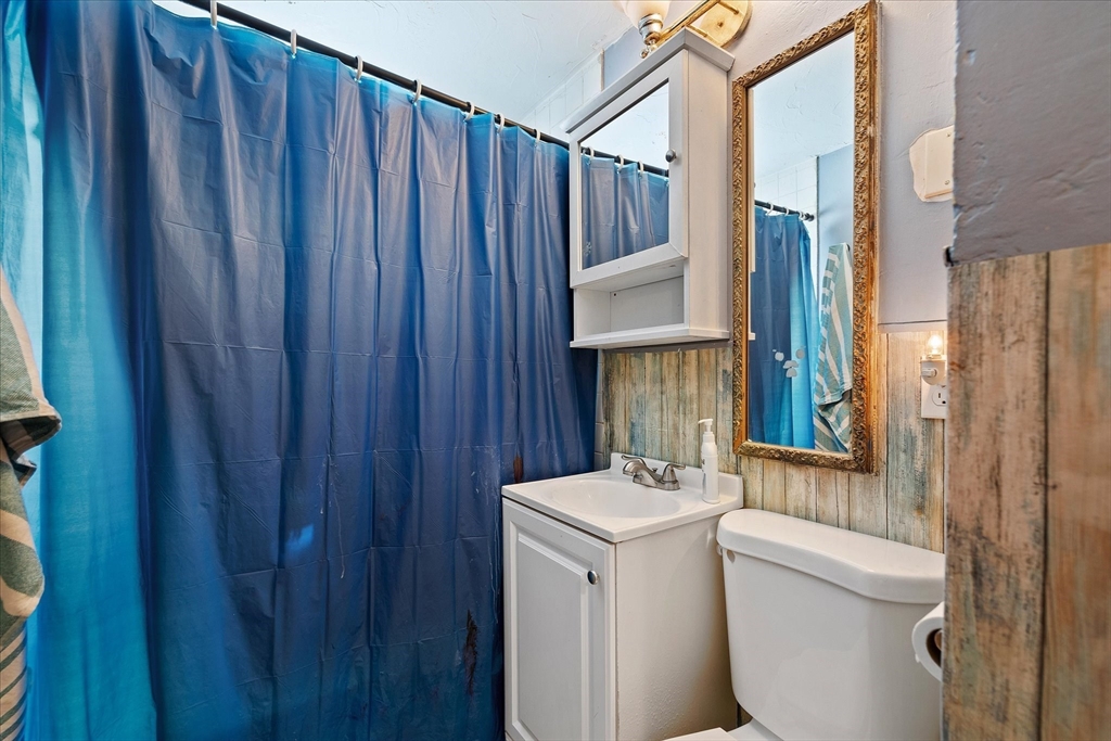40 Watch Street Rochdale, MA 01542 - Photo 8 of 39