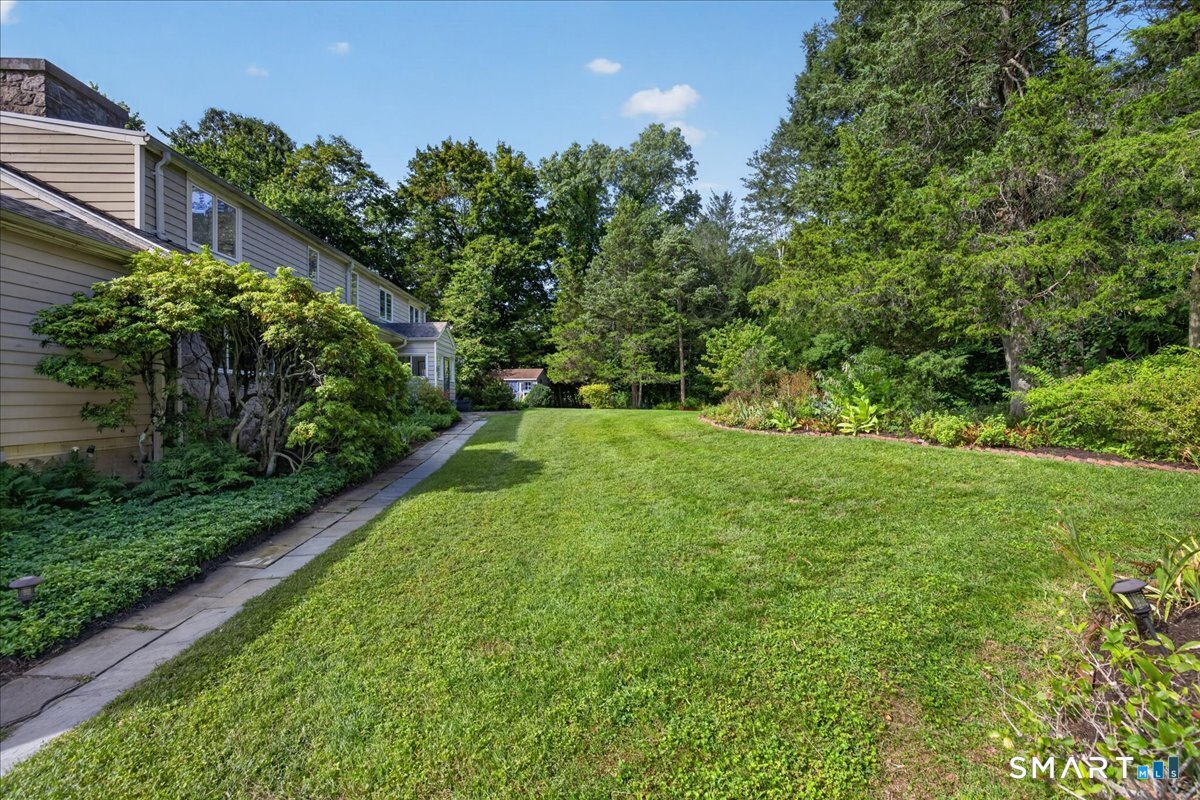 333 Mansfield Road North Haven, CT 06473 - Photo 32 of 40 Gallery Image 32