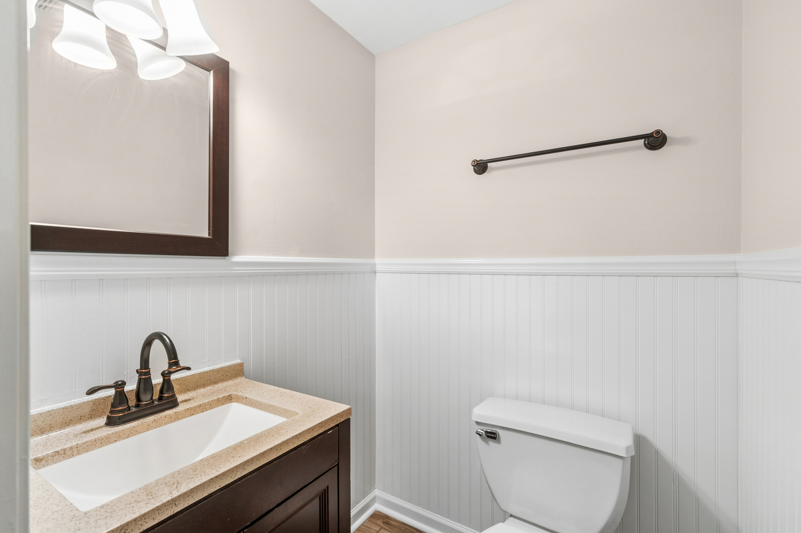 465 Ridgefield Drive Roselle, IL 60172 - Photo 17 of 32