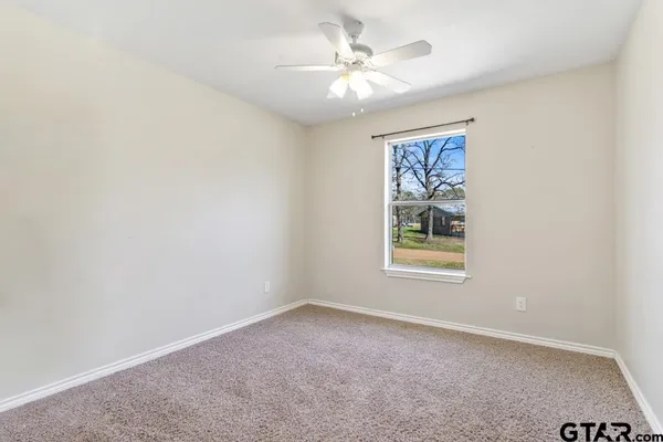 $299,500 | 21375 Carole Street, Chandler, TX 75758