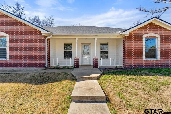 $299,500 | 21375 Carole Street, Chandler, TX 75758