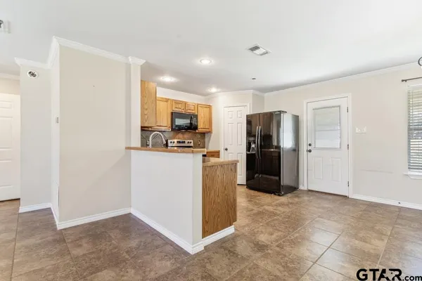 $299,500 | 21375 Carole Street, Chandler, TX 75758