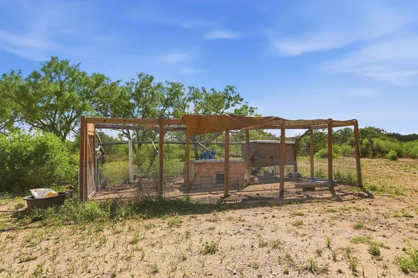 $249,000 | 247 Pr 4550, Hondo, TX 78861