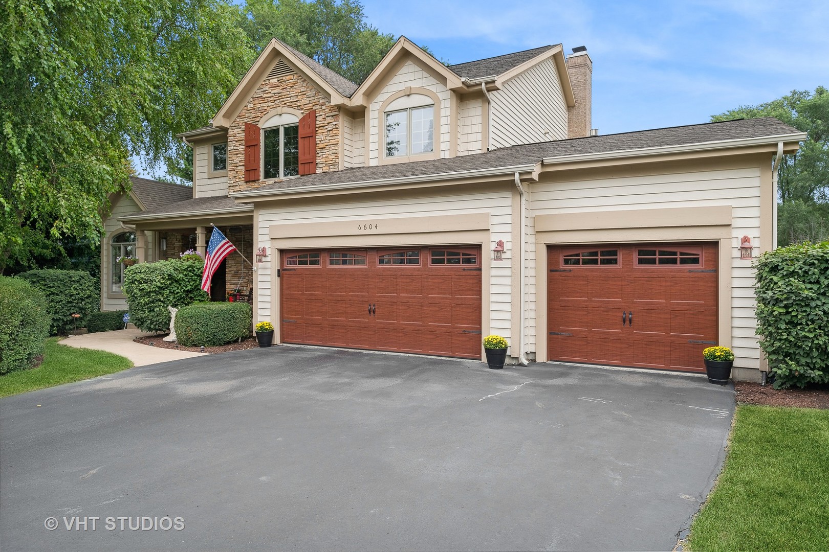 6604 Wildberry Lane Cary, IL 60013 - Photo 1 of 5 front view of a house with a garage