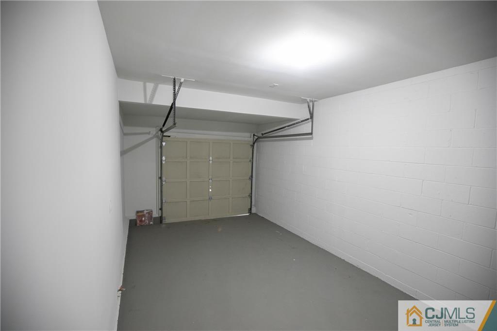 3504 Hana Road Edison, NJ 08817 - Photo 28 of 32