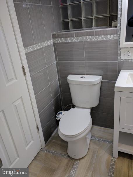 1305 Gatefield Road Baltimore, MD 21228 - Photo 7 of 61