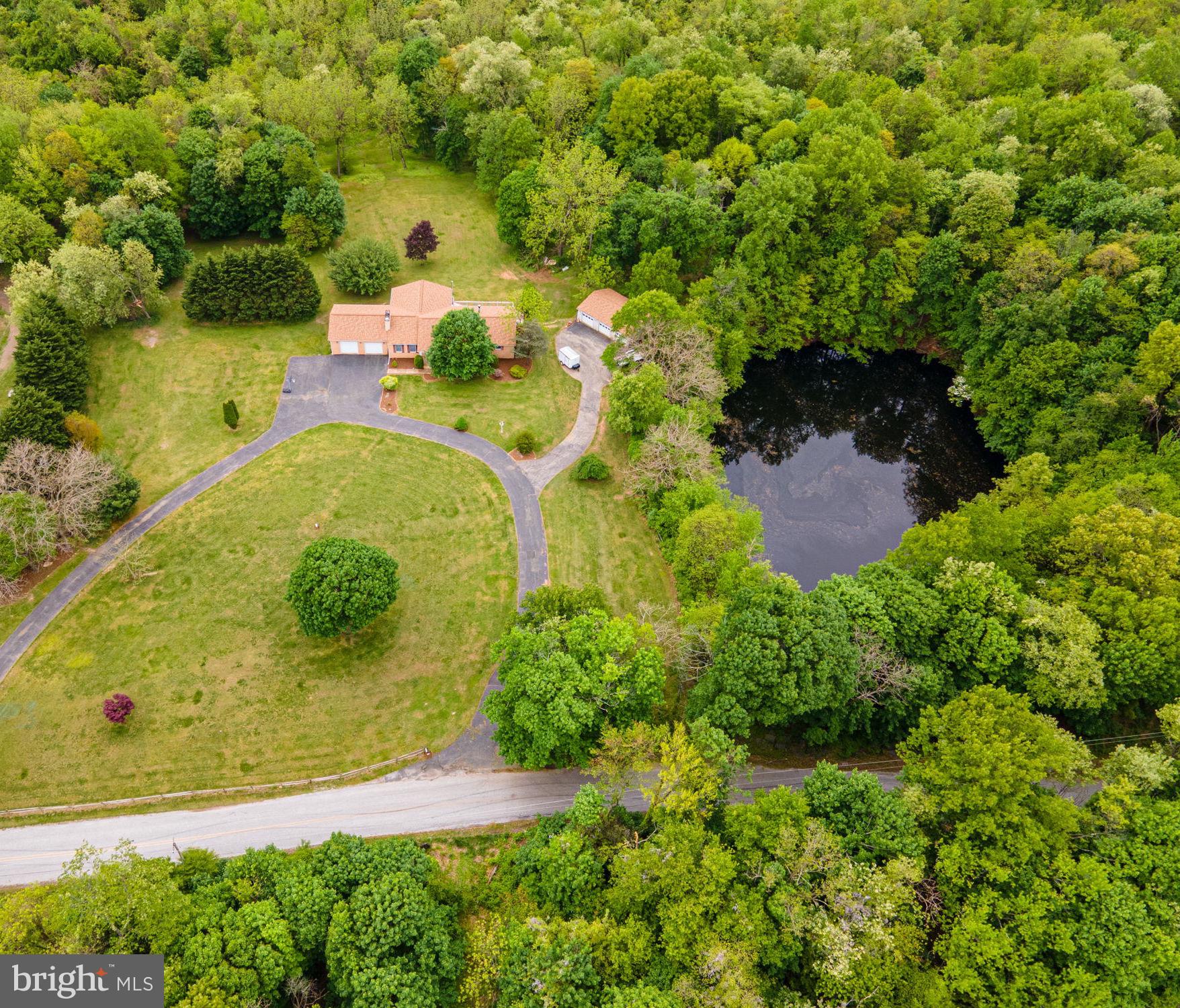 379 Quarry Road Delta, PA 17314 - Photo 1 of 37 Gallery Image 1