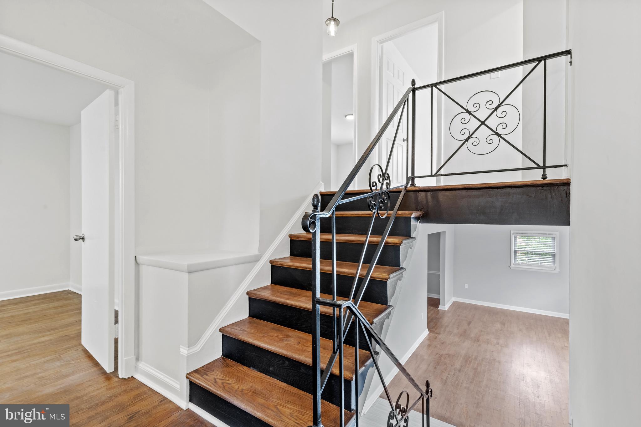 6217 Stoneham Road Bethesda, MD 20817 - Photo 12 of 35