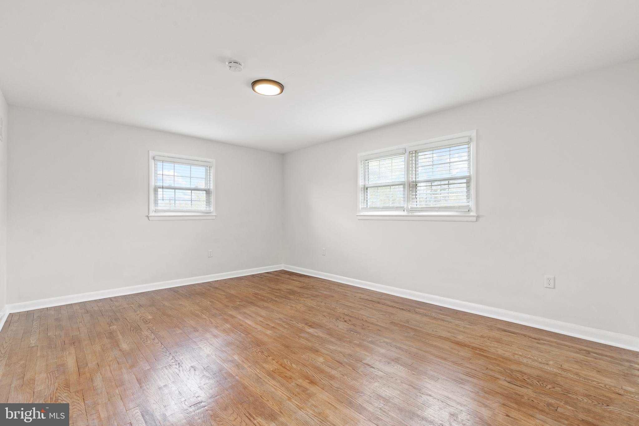 6217 Stoneham Road Bethesda, MD 20817 - Photo 23 of 35