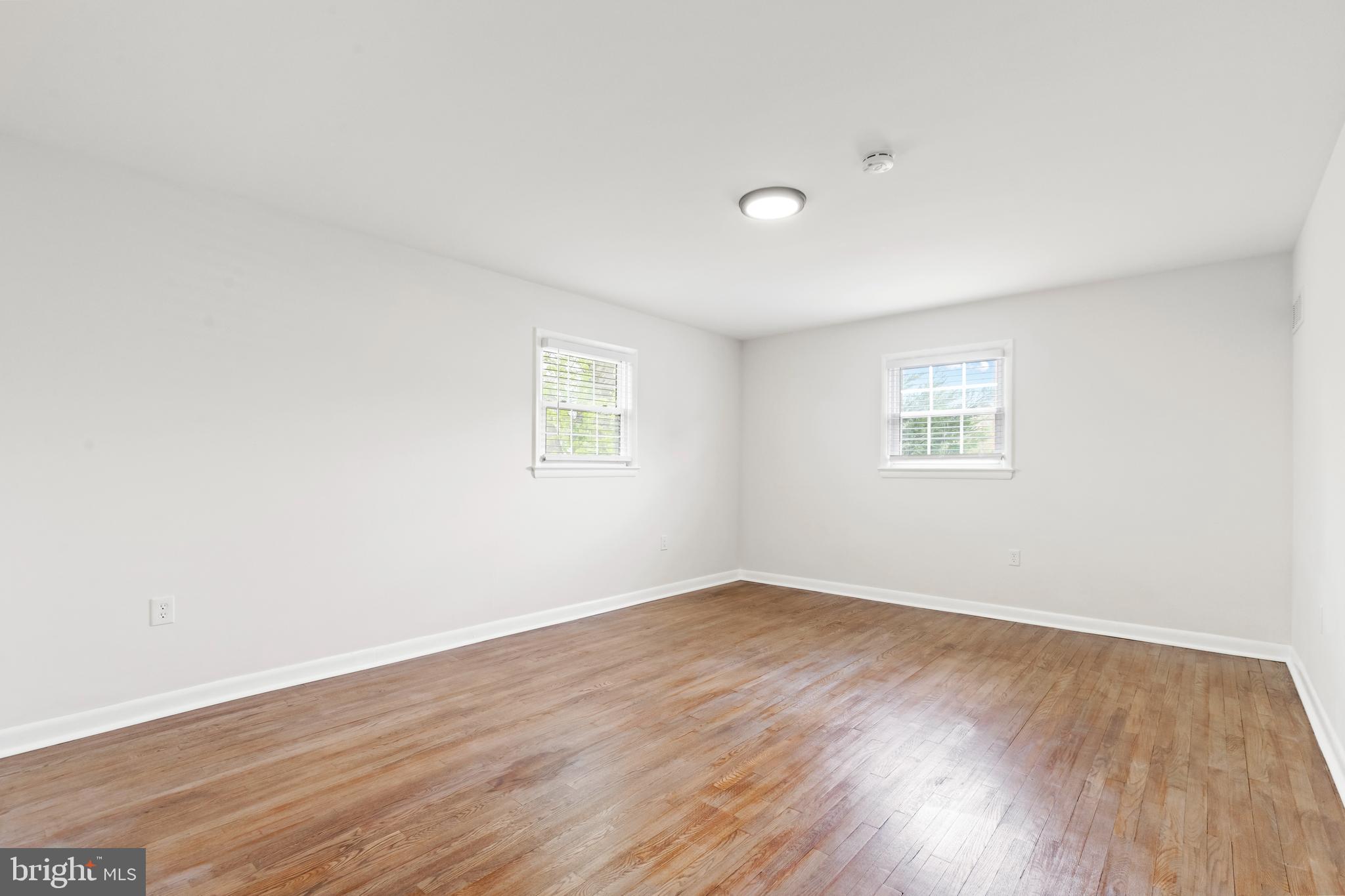 6217 Stoneham Road Bethesda, MD 20817 - Photo 25 of 35