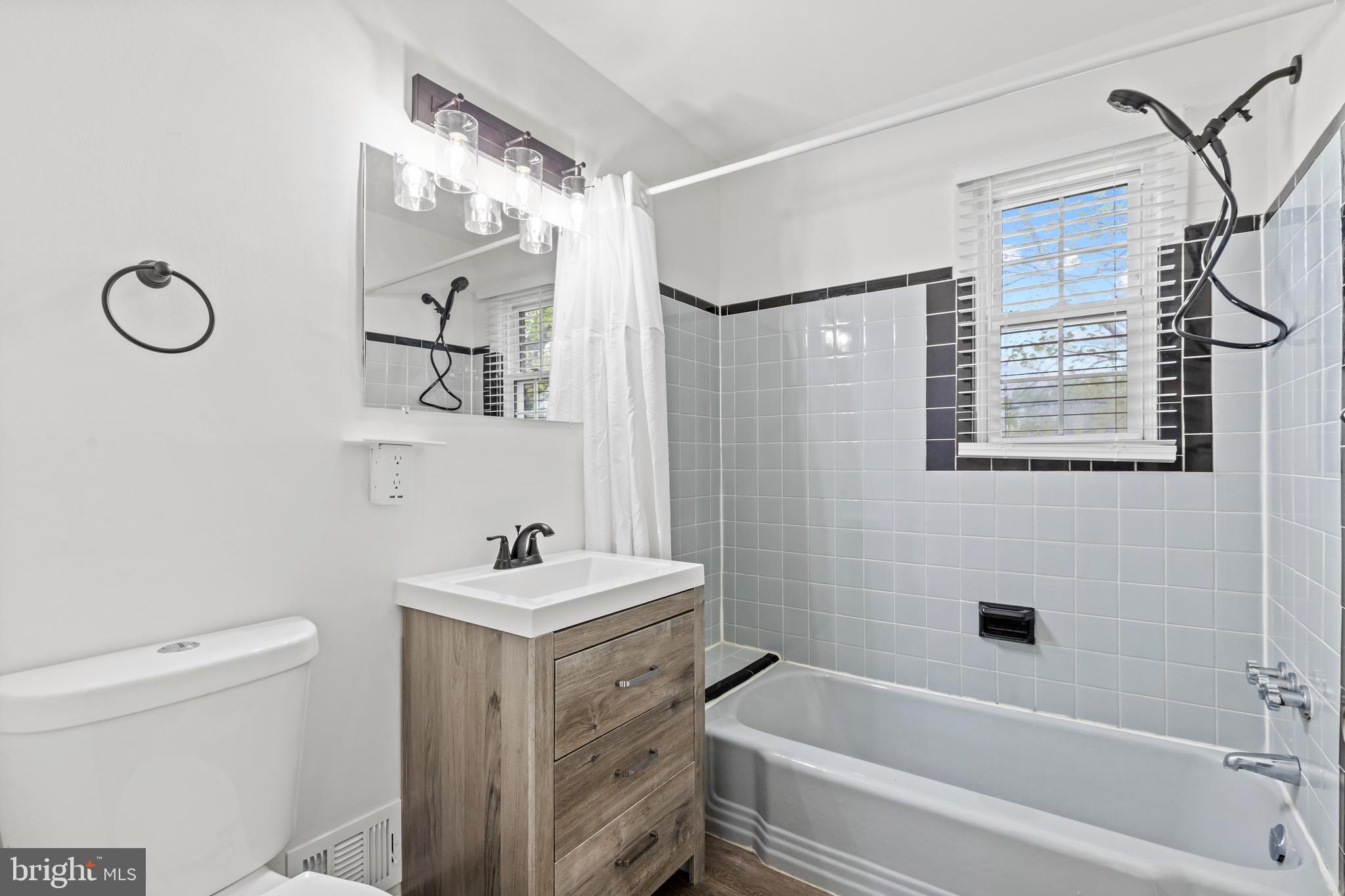 6217 Stoneham Road Bethesda, MD 20817 - Photo 27 of 35