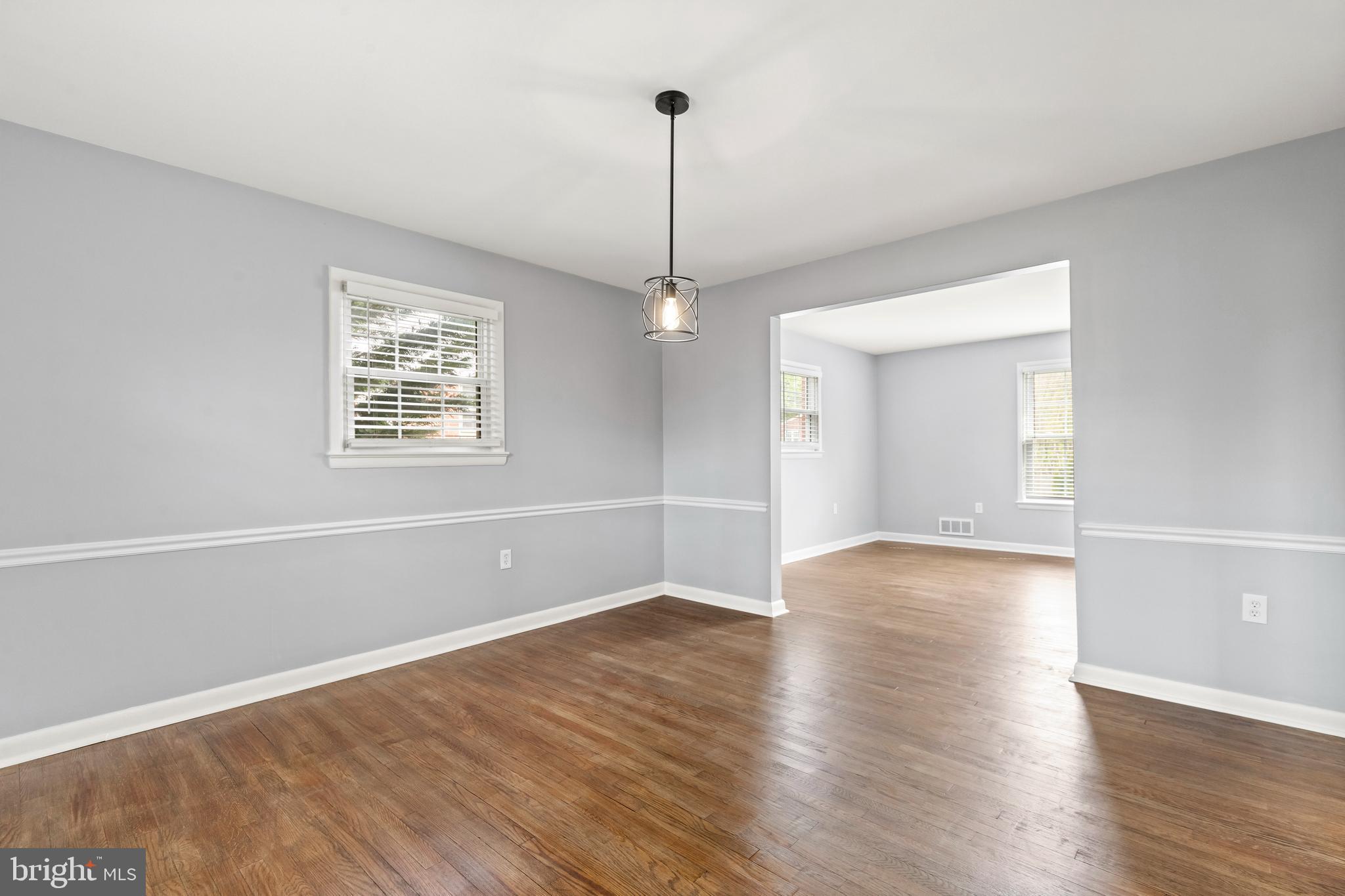 6217 Stoneham Road Bethesda, MD 20817 - Photo 7 of 35