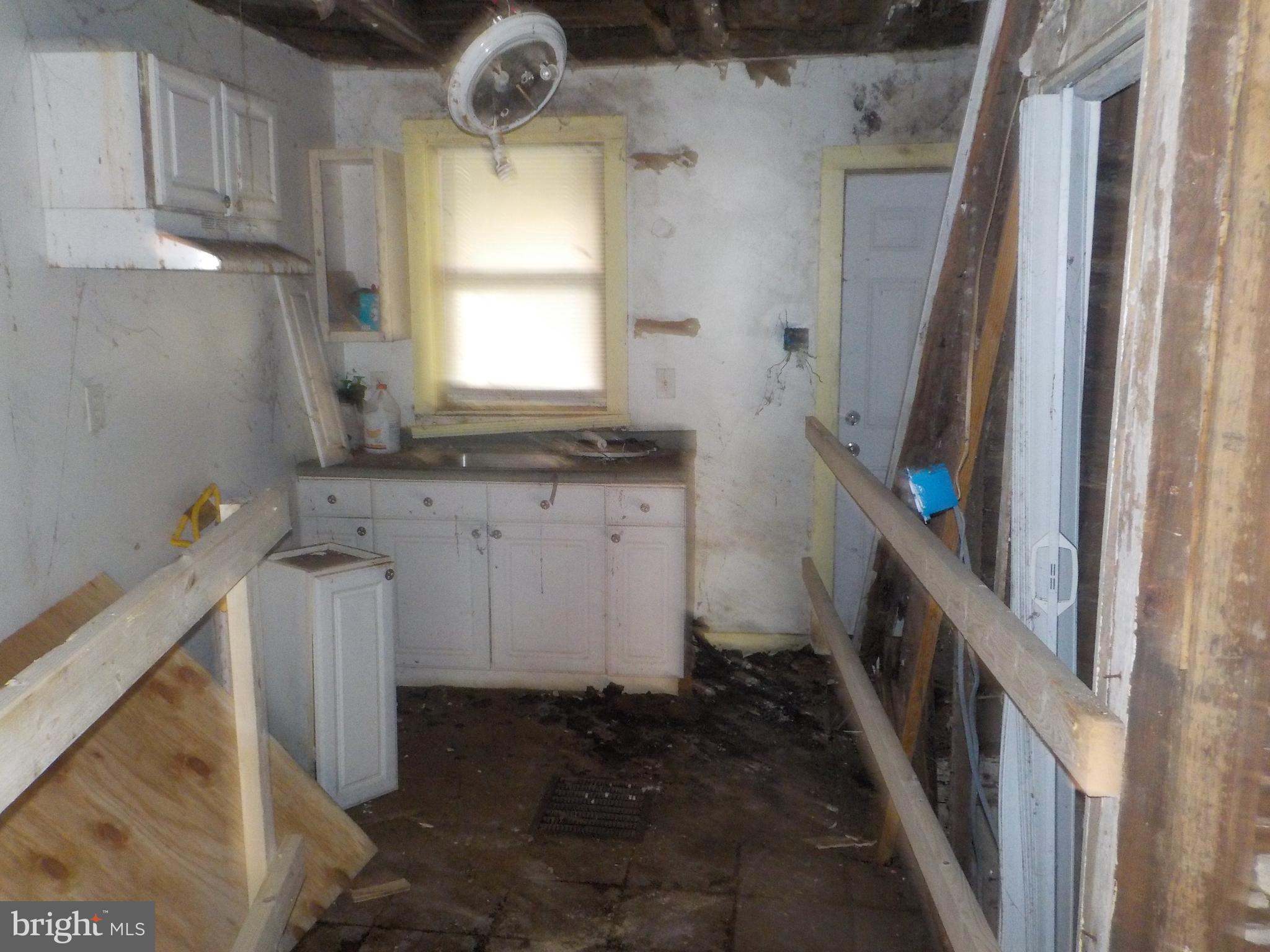 1119 Ward Street Baltimore, MD 21230 - Photo 5 of 11