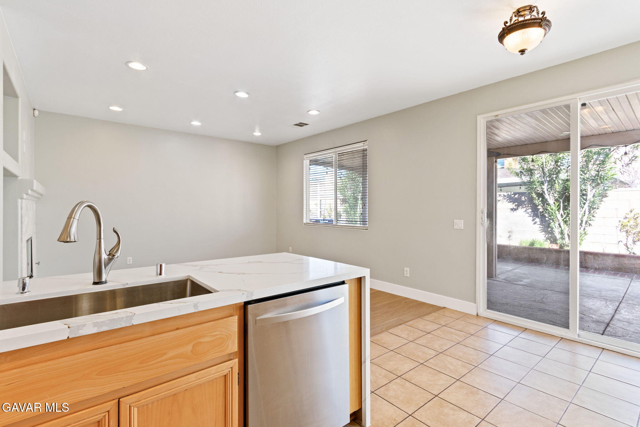 5909 Viking Way Palmdale, CA 93552 - Photo 14 of 29 14-web-or-mls-IMG_9285