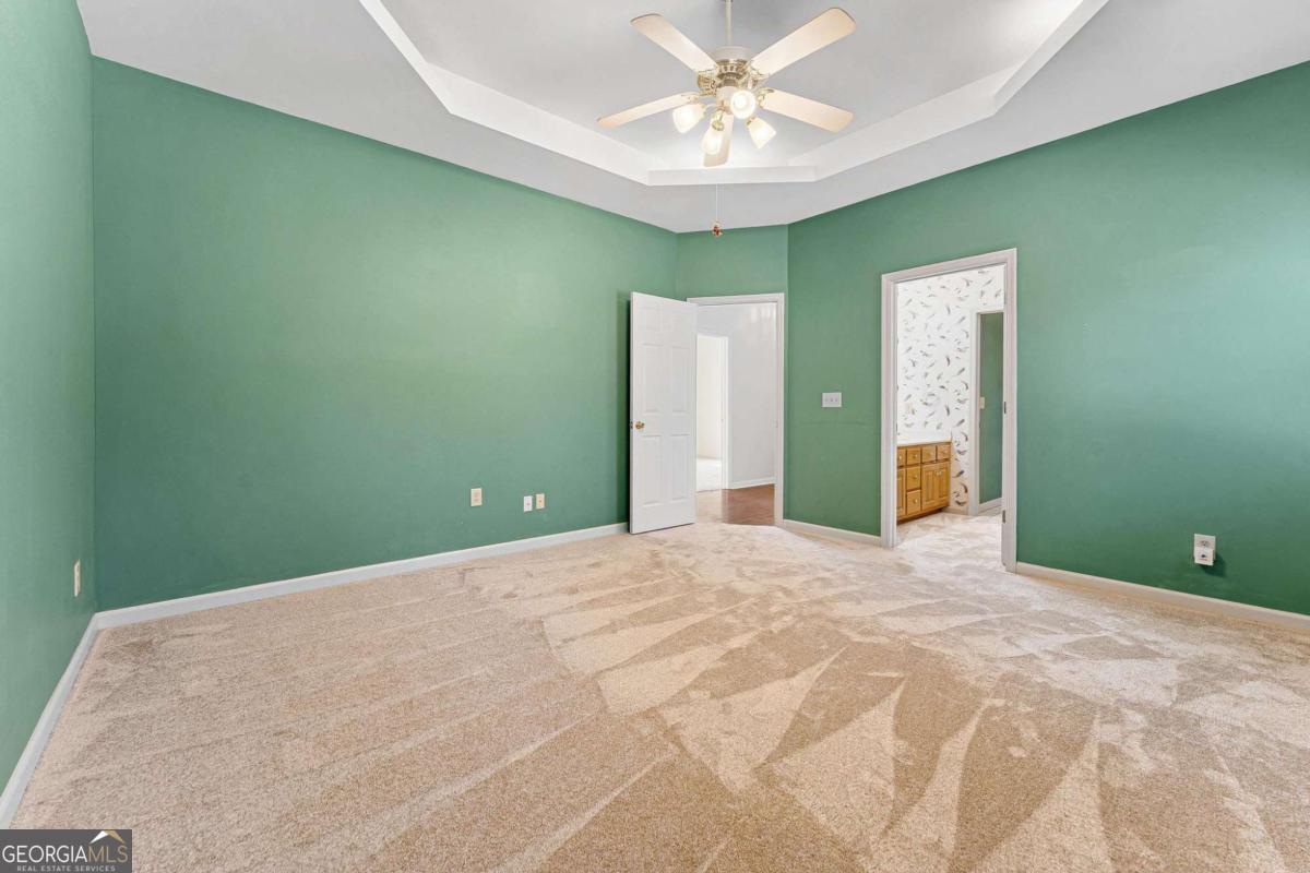 6270 Old Jefferson Road Athens, GA 30607 - Photo 15 of 33 a view of an empty room with a window