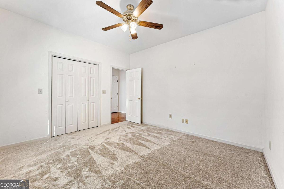6270 Old Jefferson Road Athens, GA 30607 - Photo 20 of 33 a view of an empty room