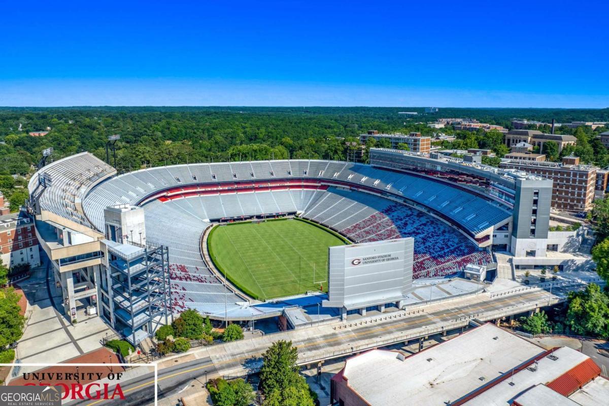 6270 Old Jefferson Road Athens, GA 30607 - Photo 33 of 33 a view of a swimming pool with a patio
