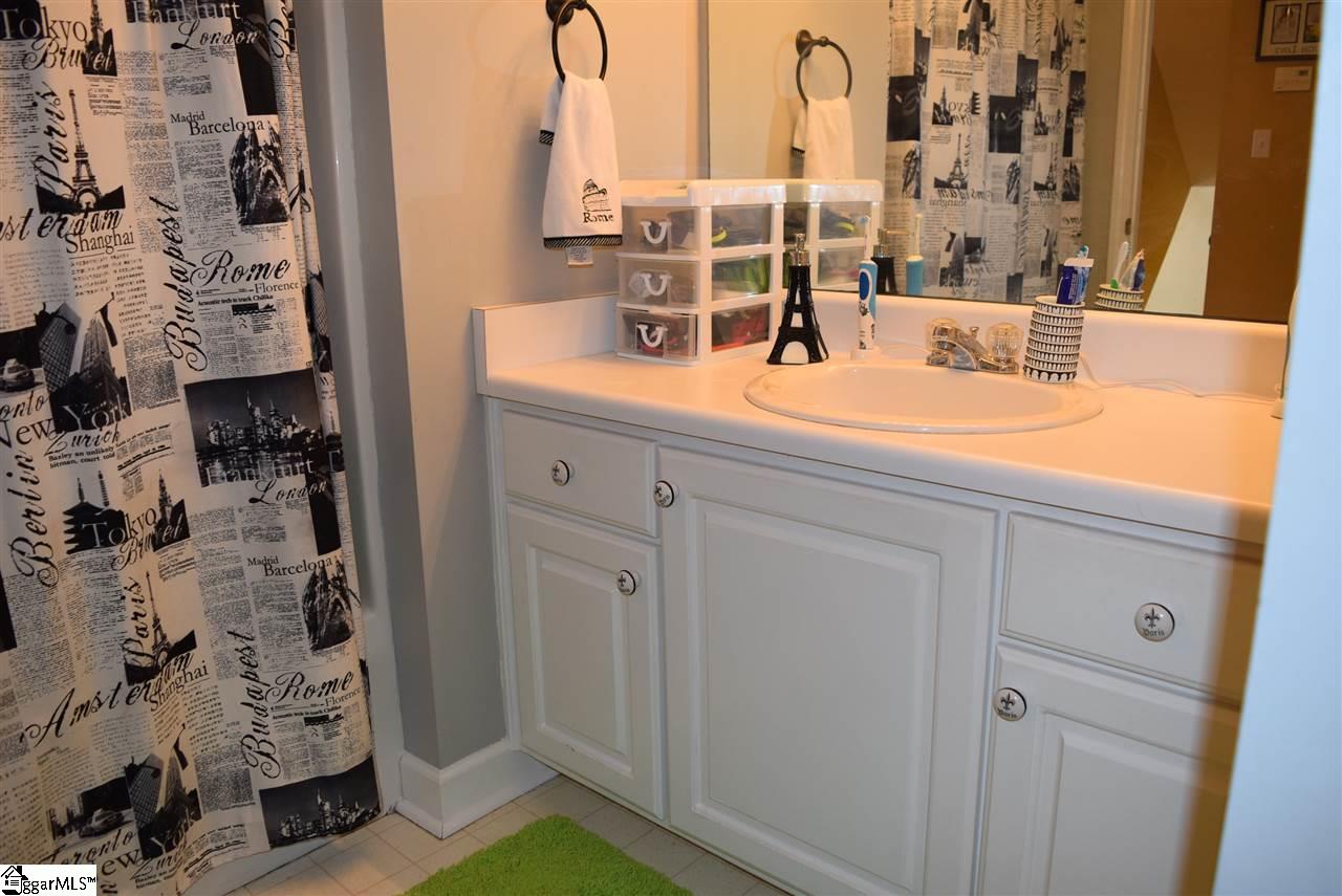 521 Dominion Way Boiling Springs, SC 29316 - Photo 17 of 35 Gallery Image 17