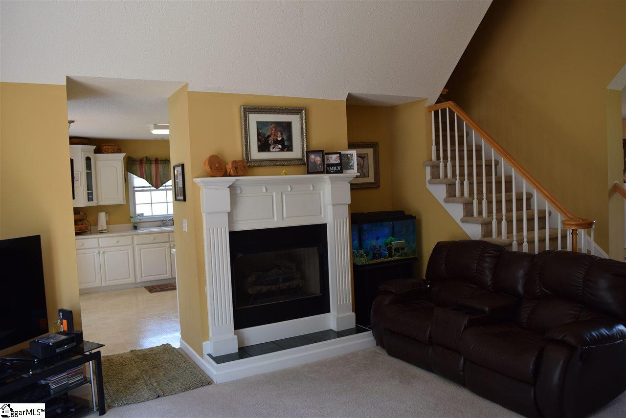521 Dominion Way Boiling Springs, SC 29316 - Photo 5 of 35 Gallery Image 5