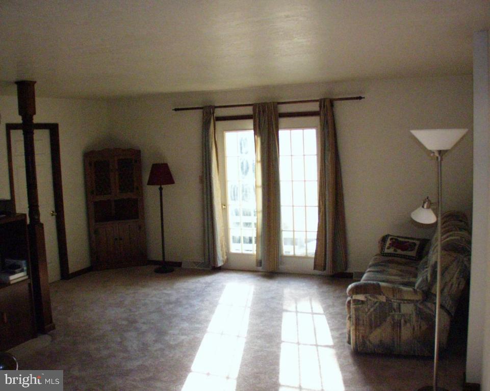 434 Crosswinds Drive Lititz, PA 17543 - Photo 4 of 20