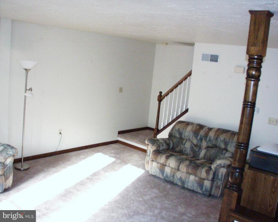 434 Crosswinds Drive Lititz, PA 17543 - Photo 5 of 20