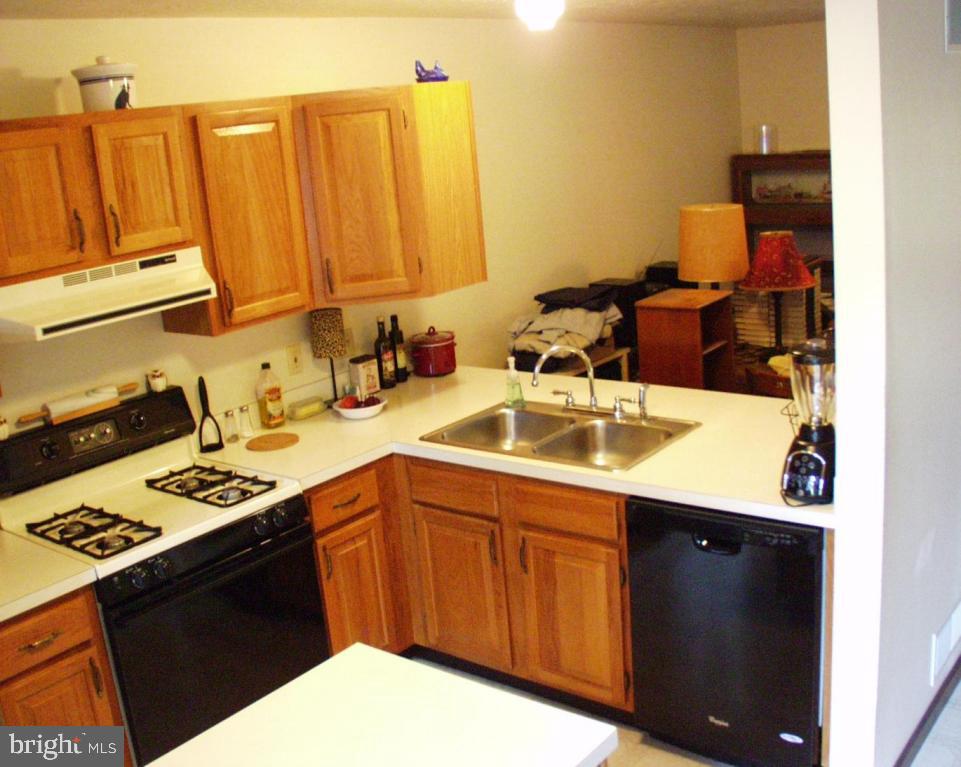 434 Crosswinds Drive Lititz, PA 17543 - Photo 7 of 20