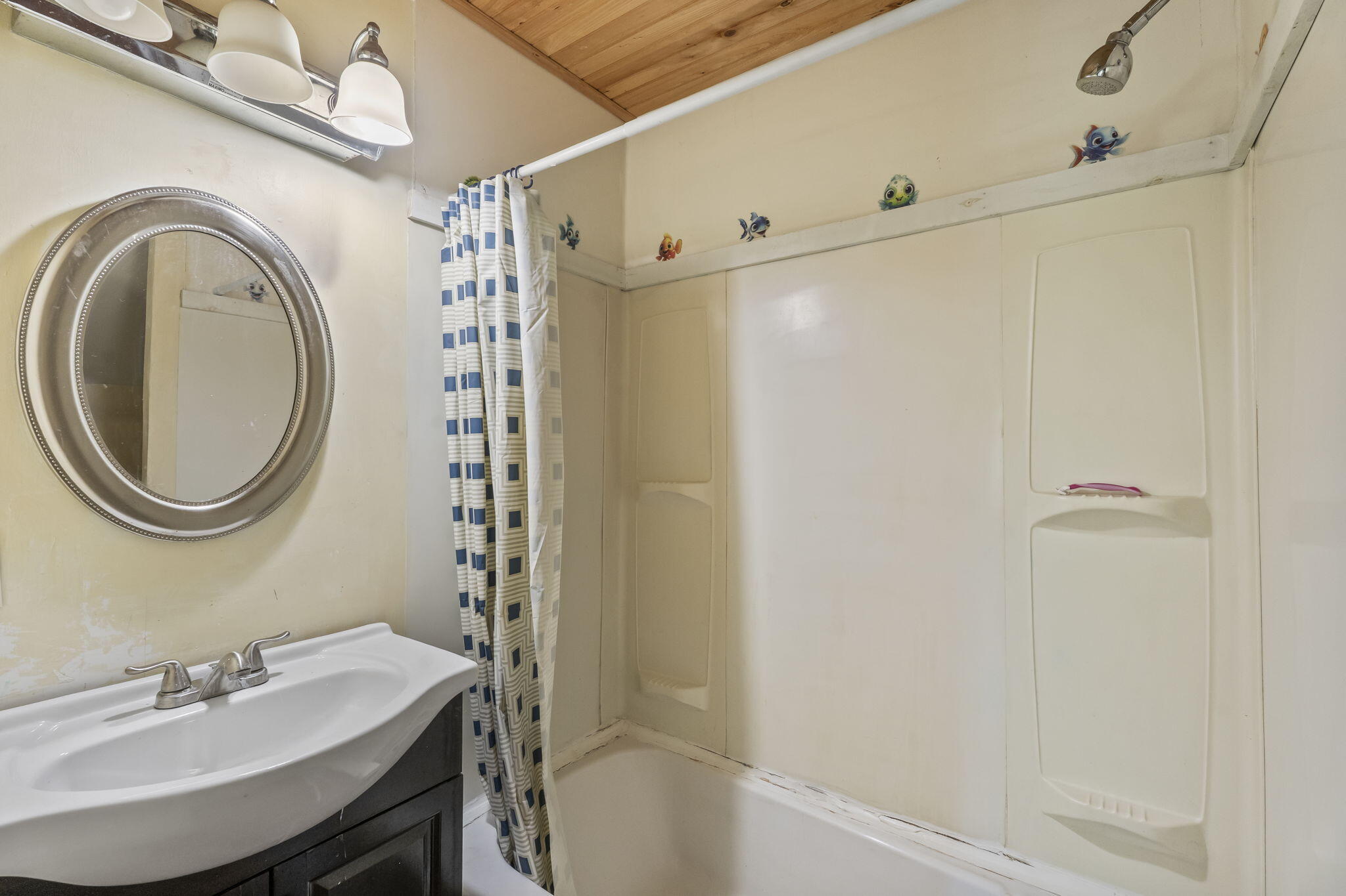 32 Clinton Street Milo, ME 04463 - Photo 22 of 35 19-web-or-mls-DSC09150