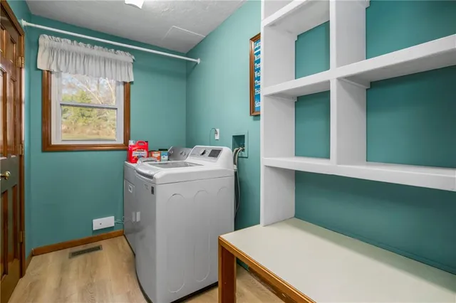 $385,000 | 1408 Dartmouth Drive, Liberty, MO 64068