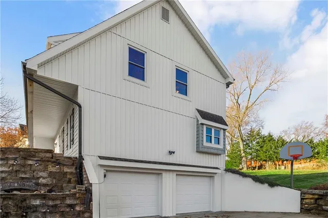 $385,000 | 1408 Dartmouth Drive, Liberty, MO 64068