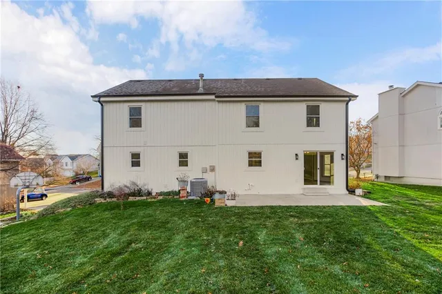 $385,000 | 1408 Dartmouth Drive, Liberty, MO 64068