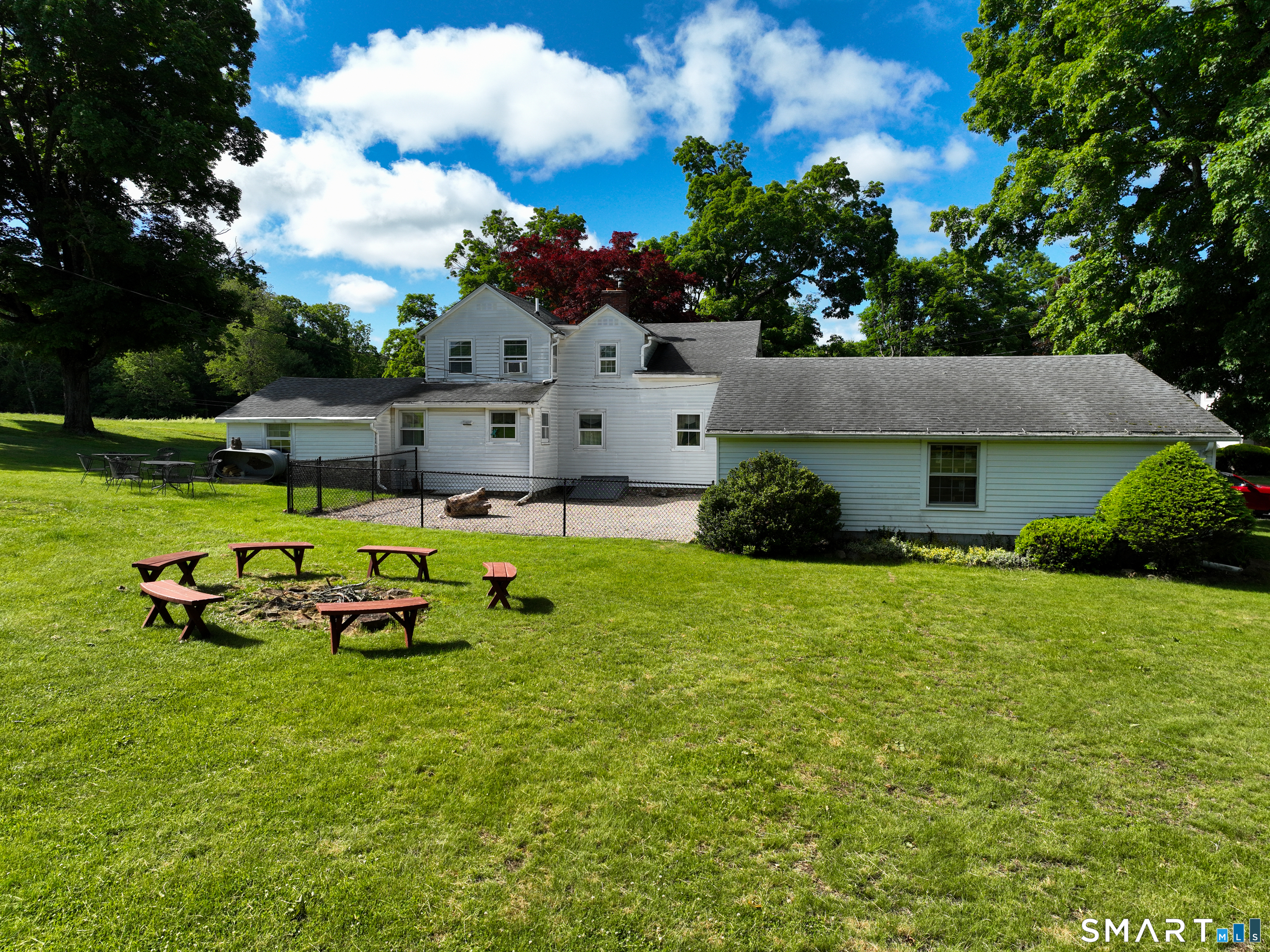 78 West District Road Farmington, CT 06085 - Photo 3 of 32 Gallery Image 3
