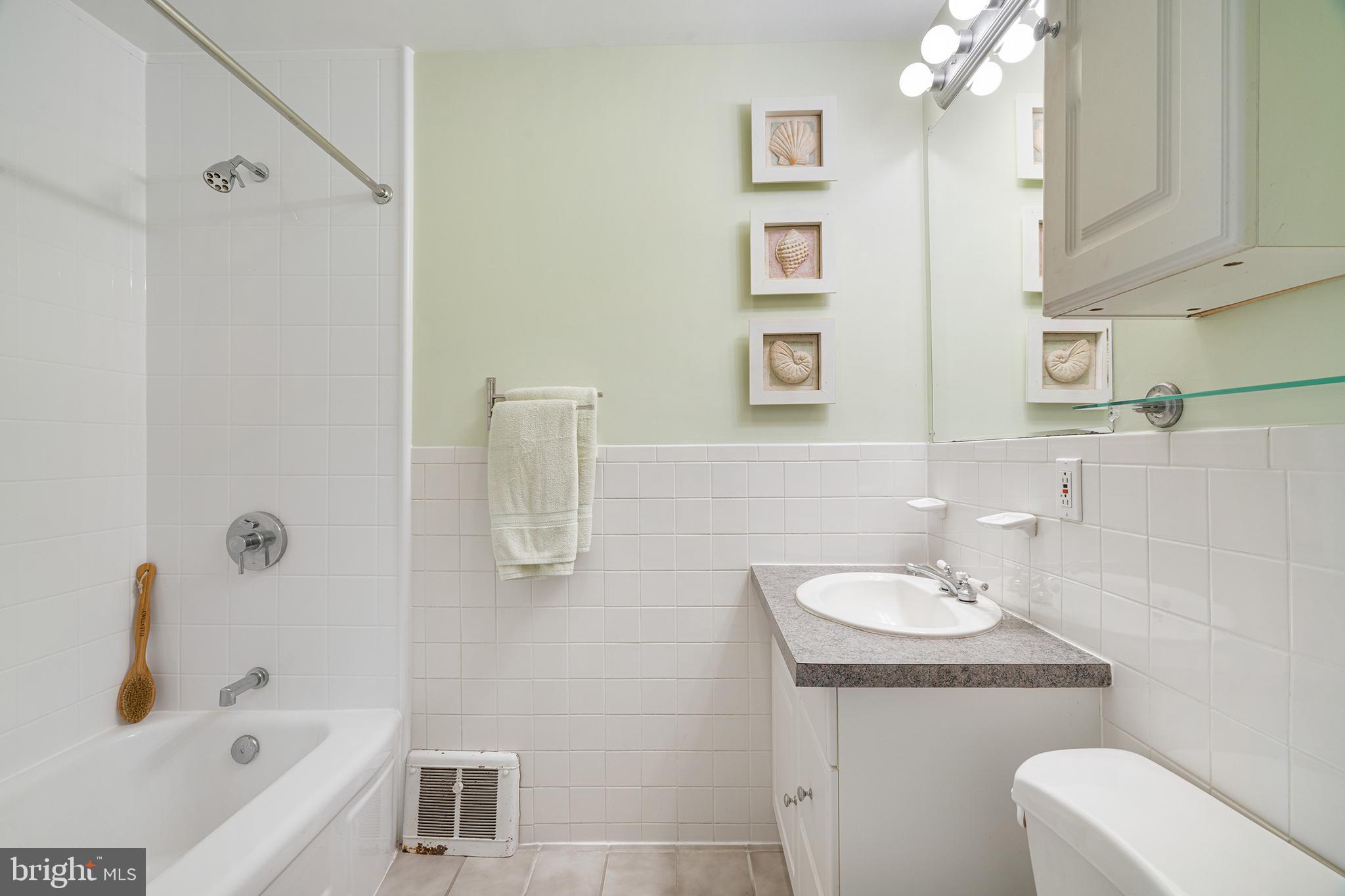 302 Wilson Road Hatboro, PA 19040 - Photo 23 of 34 Gallery Image 23